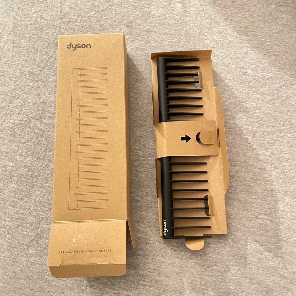 Dyson Detangling Brush in Black/Copper
